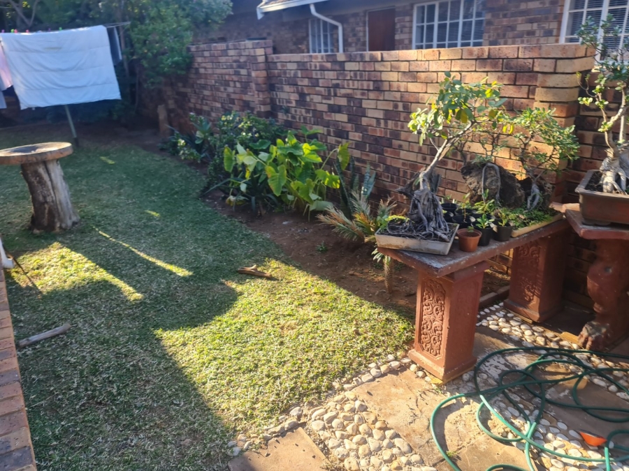 3 Bedroom Property for Sale in Geelhoutpark North West